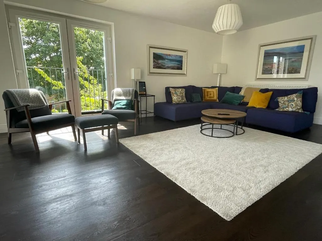 Altido Bright City Centre 2Bed, 2Bath With Free Parking location