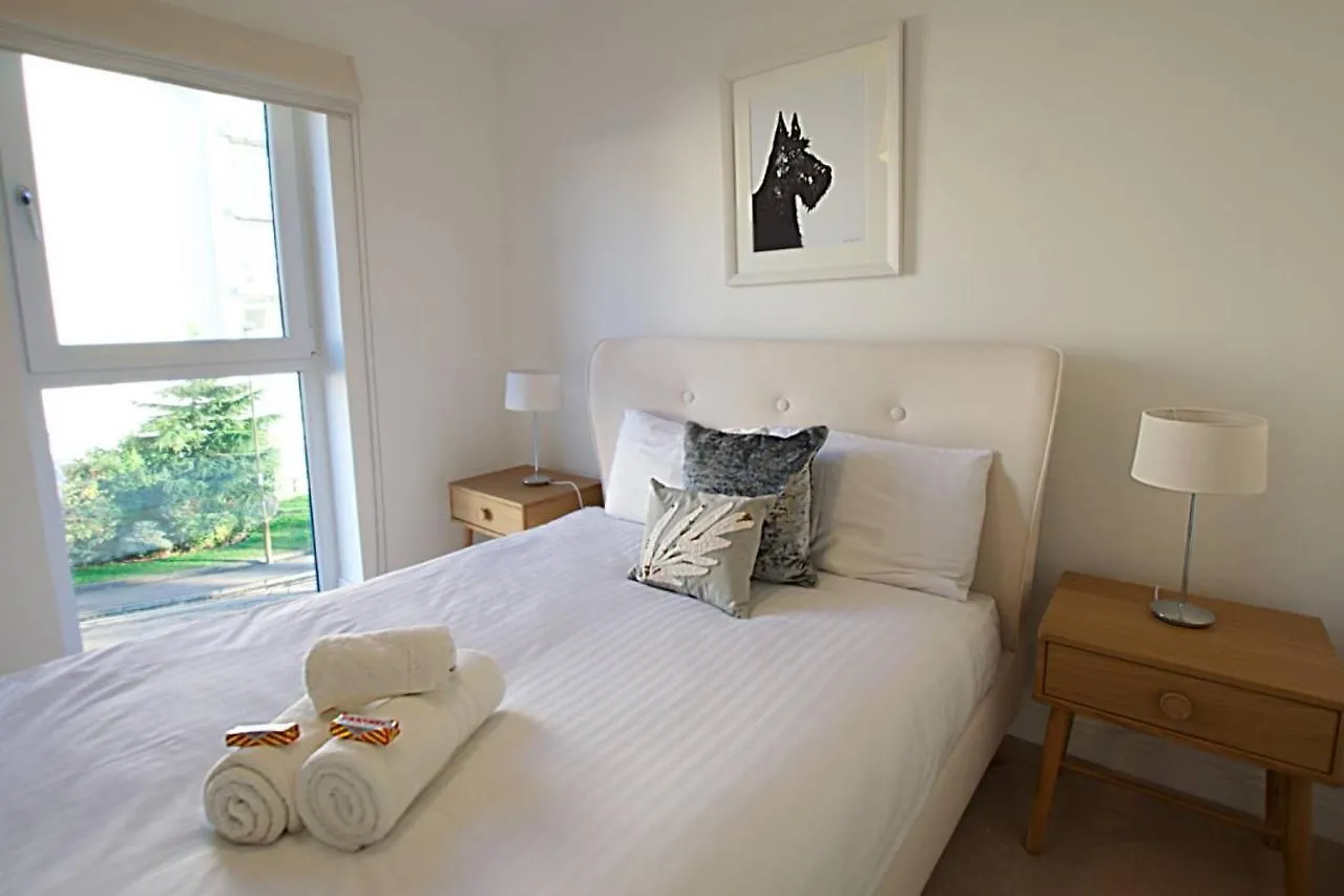 Altido Bright City Centre 2Bed, 2Bath With Free Parking Edinburgh Apartment