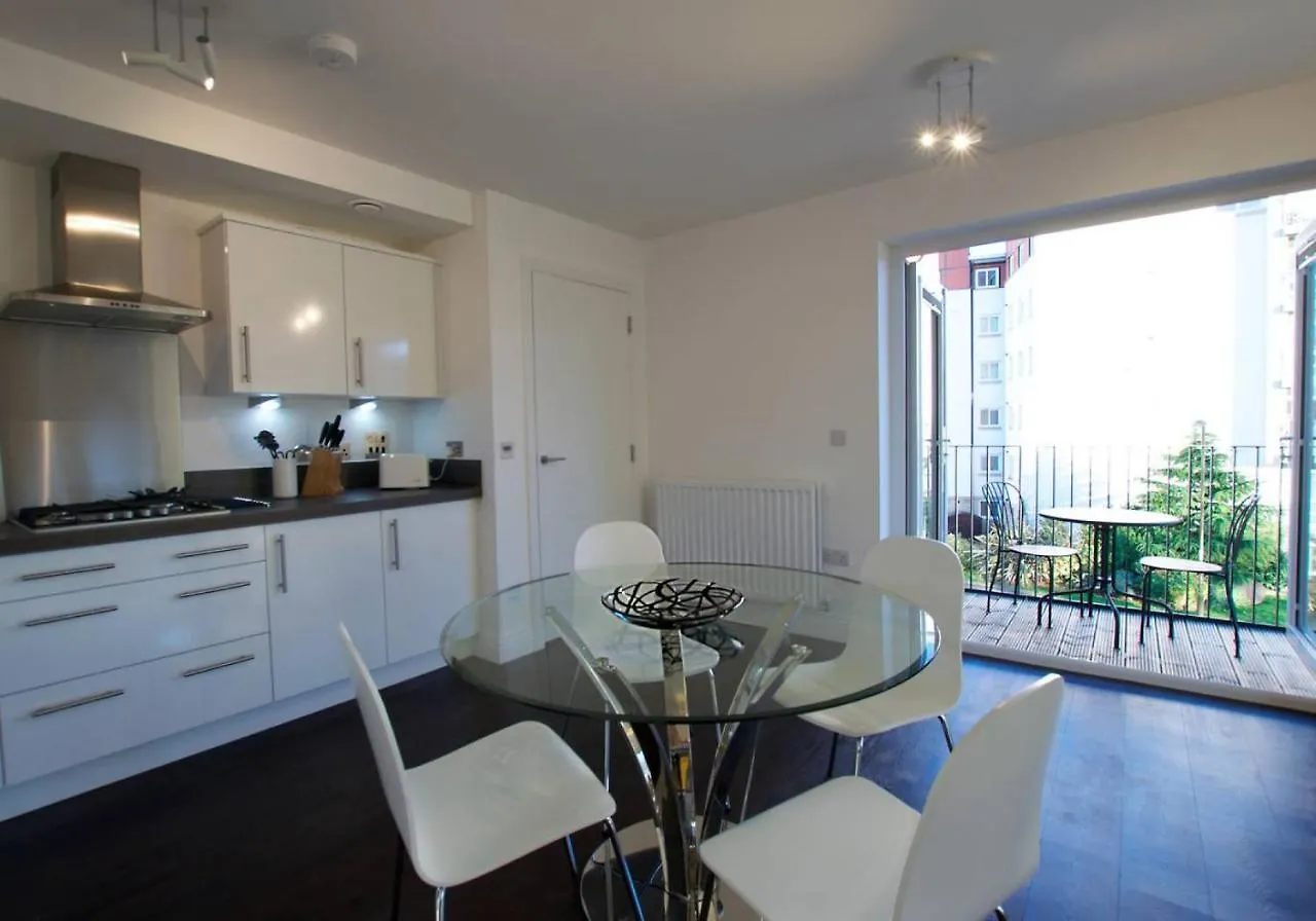 Altido Bright City Centre 2Bed, 2Bath With Free Parking Эдинбург Великобритания